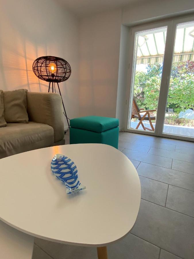 Appartement Rez De Villa Proche Port Et Plages De Sanary Exteriér fotografie