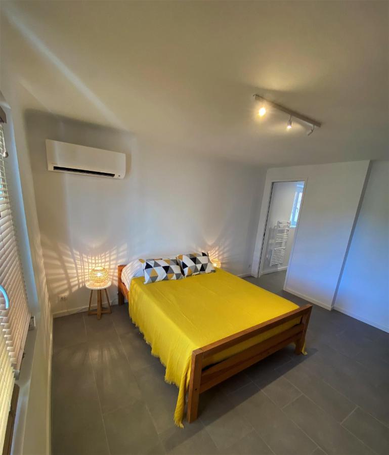 Appartement Rez De Villa Proche Port Et Plages De Sanary Exteriér fotografie