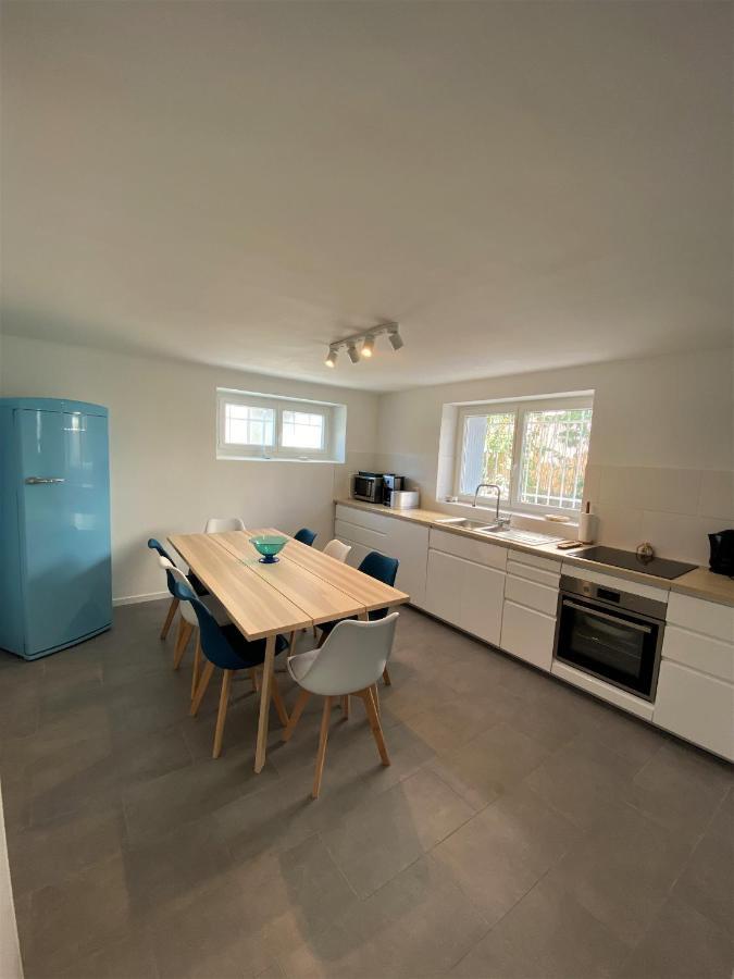 Appartement Rez De Villa Proche Port Et Plages De Sanary Exteriér fotografie