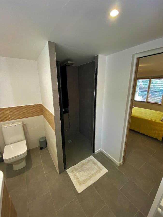 Appartement Rez De Villa Proche Port Et Plages De Sanary Exteriér fotografie
