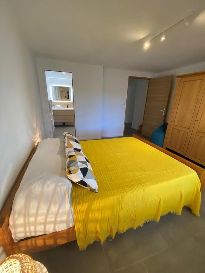 Appartement Rez De Villa Proche Port Et Plages De Sanary Exteriér fotografie