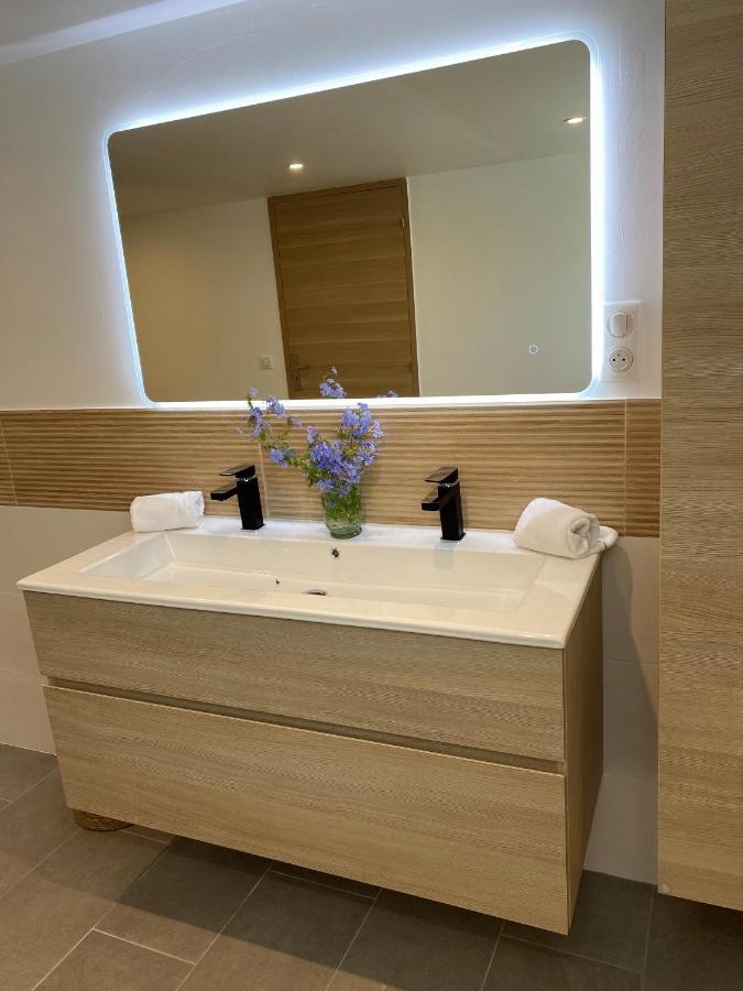 Appartement Rez De Villa Proche Port Et Plages De Sanary Exteriér fotografie