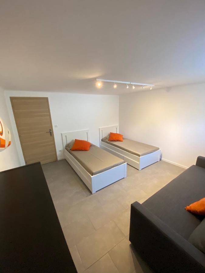 Appartement Rez De Villa Proche Port Et Plages De Sanary Exteriér fotografie