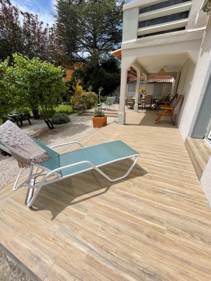 Appartement Rez De Villa Proche Port Et Plages De Sanary Exteriér fotografie
