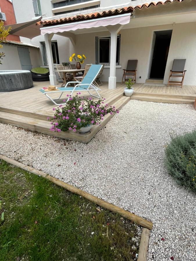 Appartement Rez De Villa Proche Port Et Plages De Sanary Exteriér fotografie