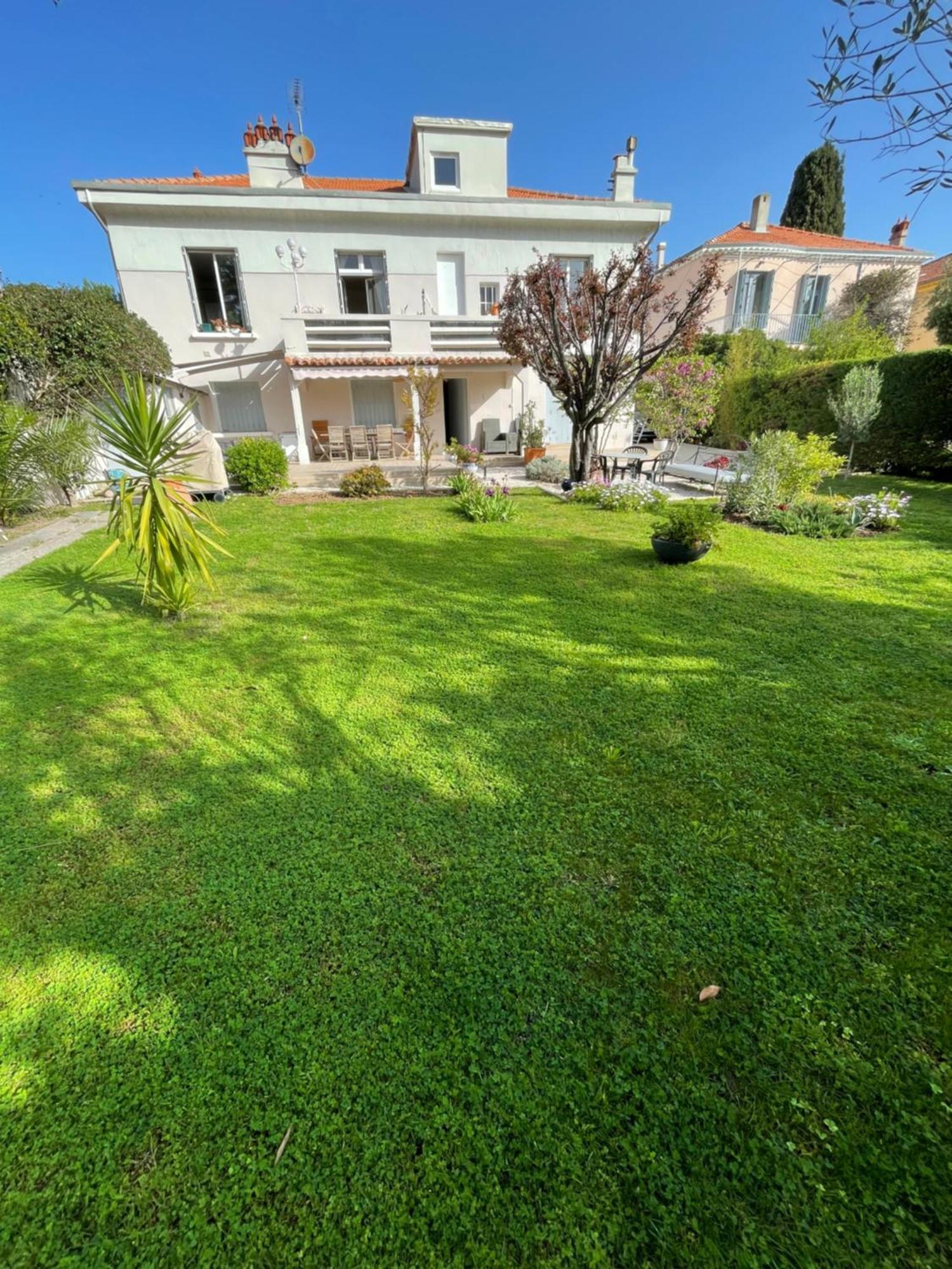 Appartement Rez De Villa Proche Port Et Plages De Sanary Exteriér fotografie